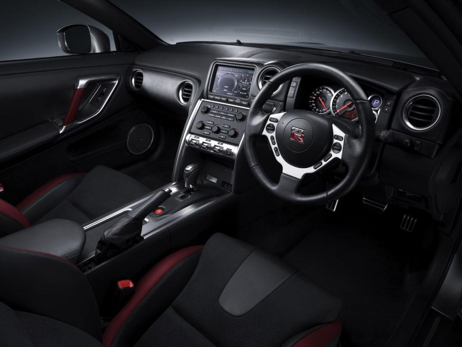  Nissan GT-R Black Edition 2008 года  (фото 5 из 25)